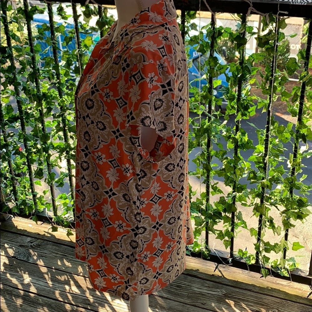 Pink patterned button up - Picture 2 of 4